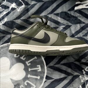 Nike Men's Khaki/Black/Army/Phantom